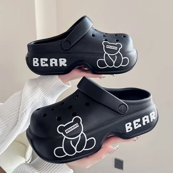 Женские кроксы шлепанцы с украшениями Bear черные Модно 110625 110625 фото